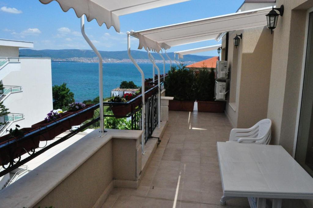 St. George Apartments Misivri Dış mekan fotoğraf