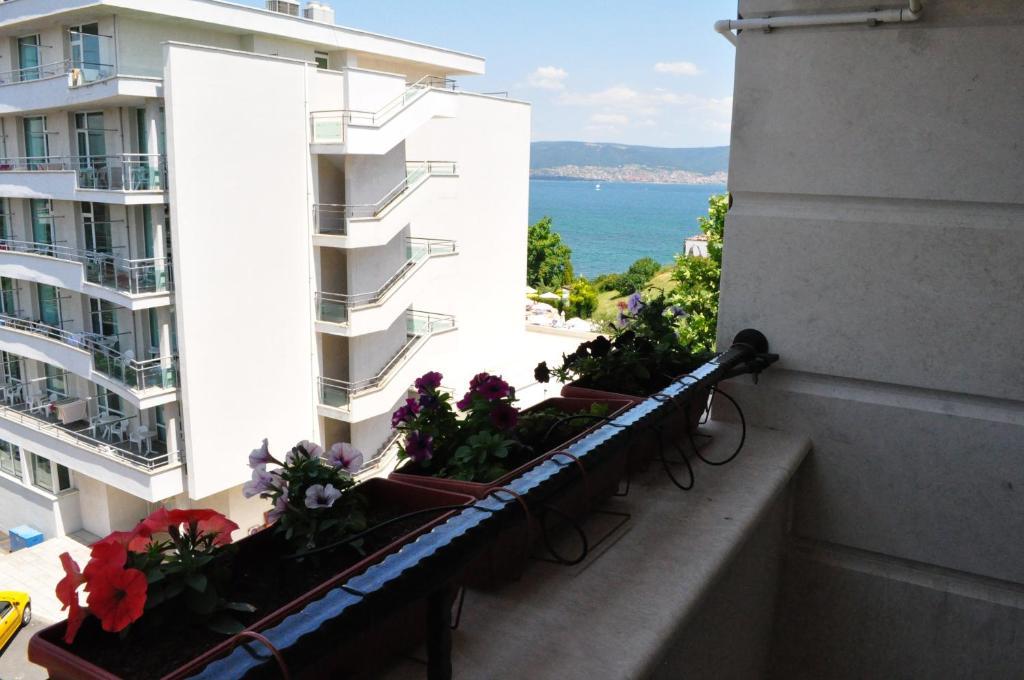 St. George Apartments Misivri Dış mekan fotoğraf